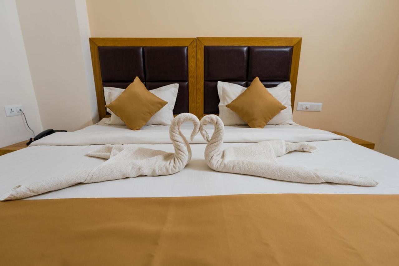 Tag Hotels Irugur Exterior photo